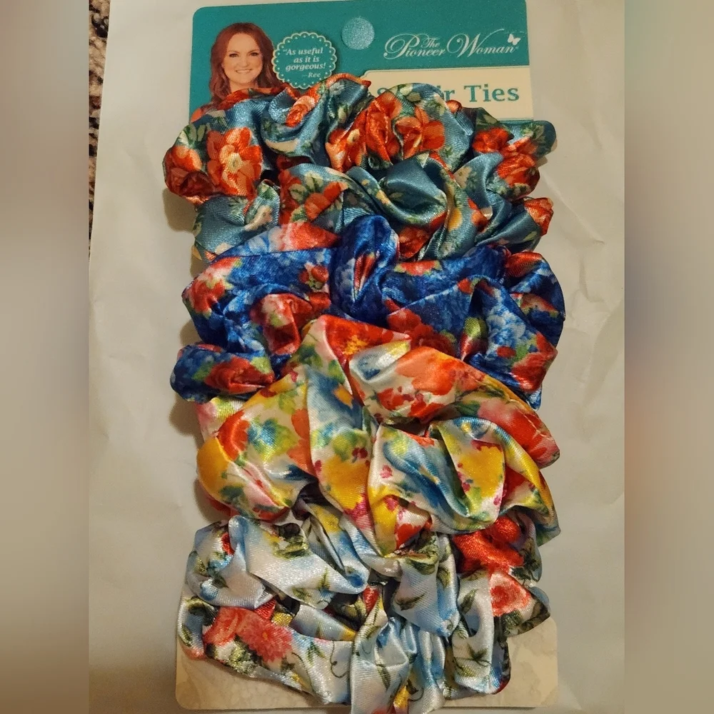 Scrunchie Hair Tie Scünci Bundle BRAND NEW 24 Total - Picture 4 of 6